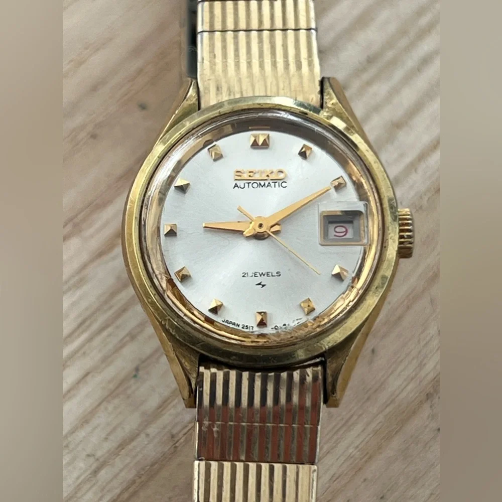 Seiko Rare Vintage Gold Plated Automatic Ladies Watch 21 Jewels Silver Dial Date